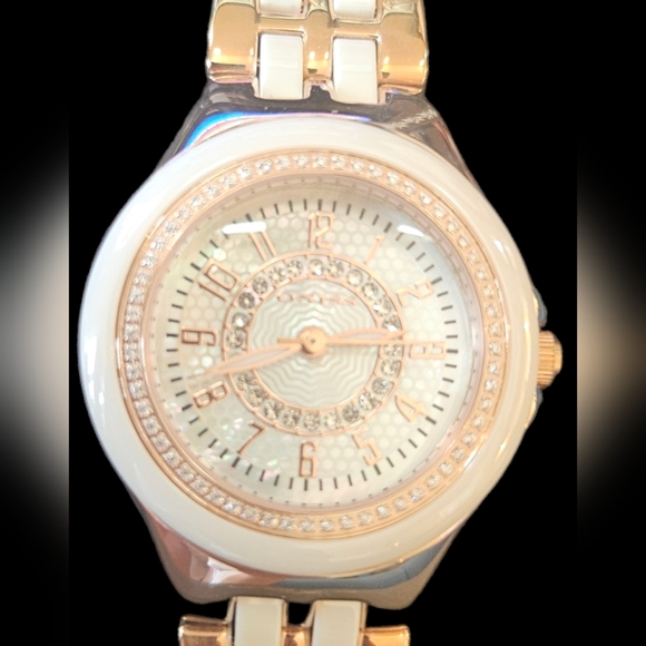 Oniss Paris Austrian Crystal Watch - Picture 7 of 14